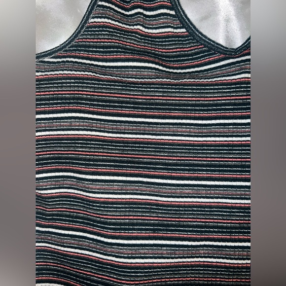 M American Eagle halter top - Picture 3 of 4